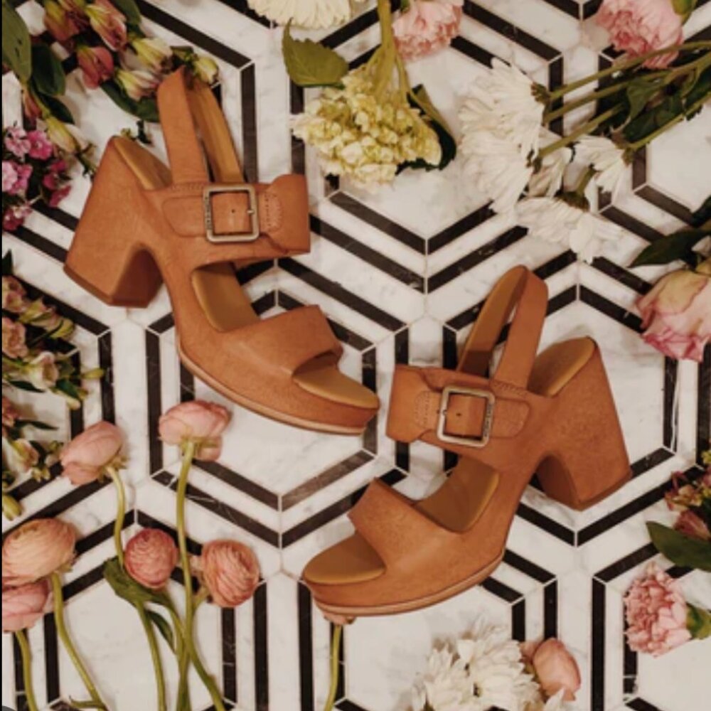 Kork-Ease: San Carlos Sandal in Brown Size 6M from Piper & Scoot - Never Worn